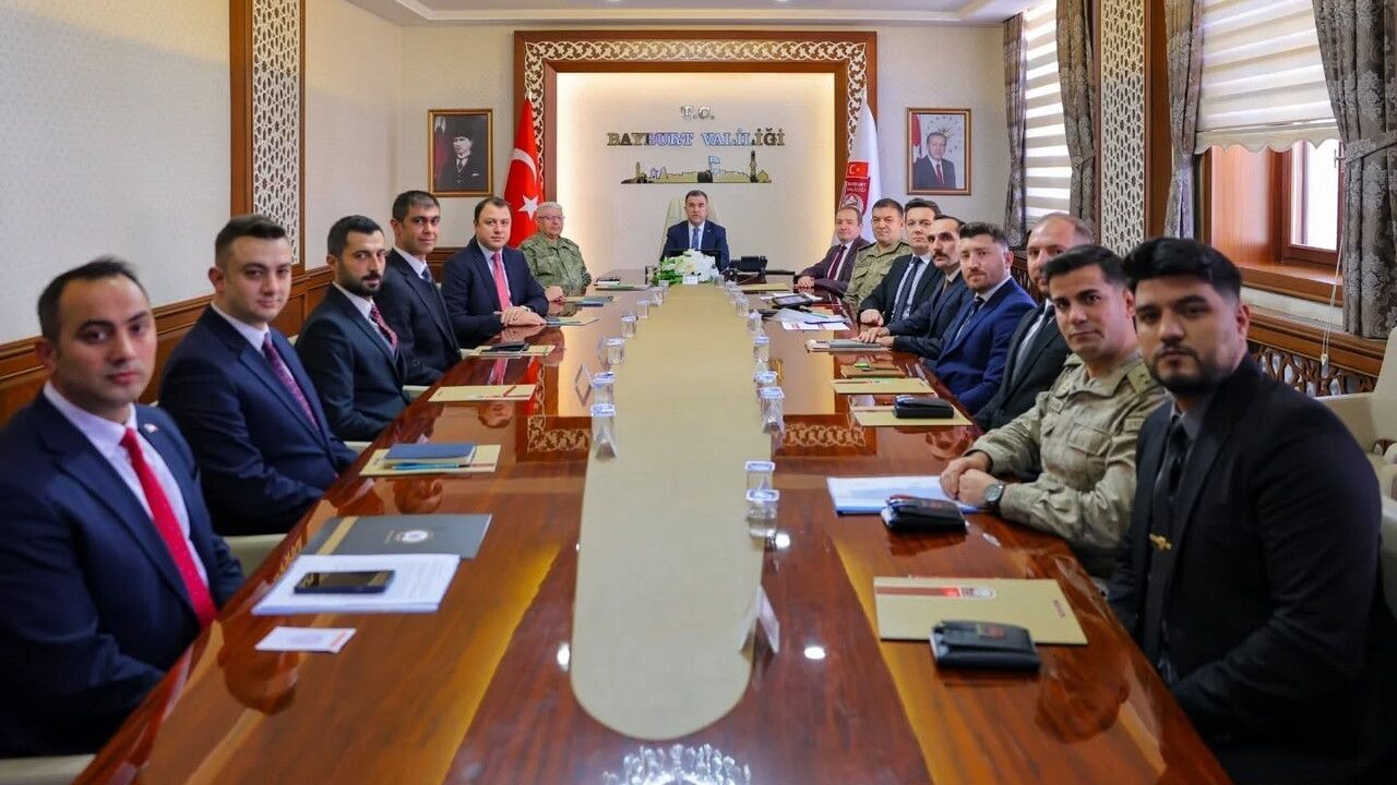 Bayburt'ta Güvenlik ve Asayiş Tedbirleri Gözden Geçirildi