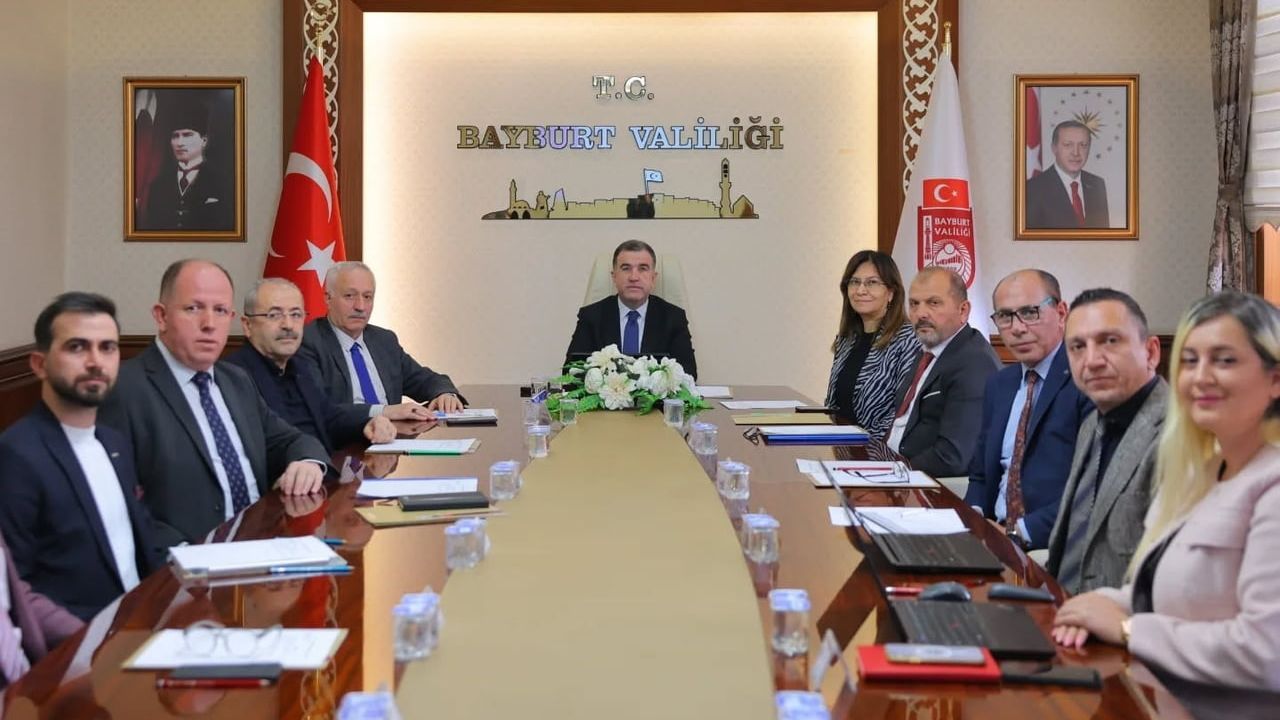 Bayburt’ta Turizm ve Tanıtım Gündemi: Vali Mustafa Eldivan Başkanlığında Toplantı