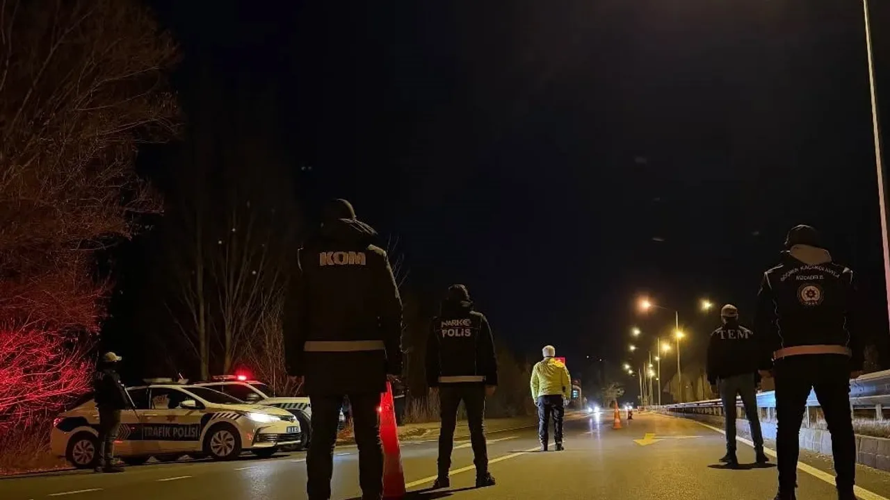 Bayburt'ta Yılbaşı Güvenlik Seferberliği: 424 Personel Sahada