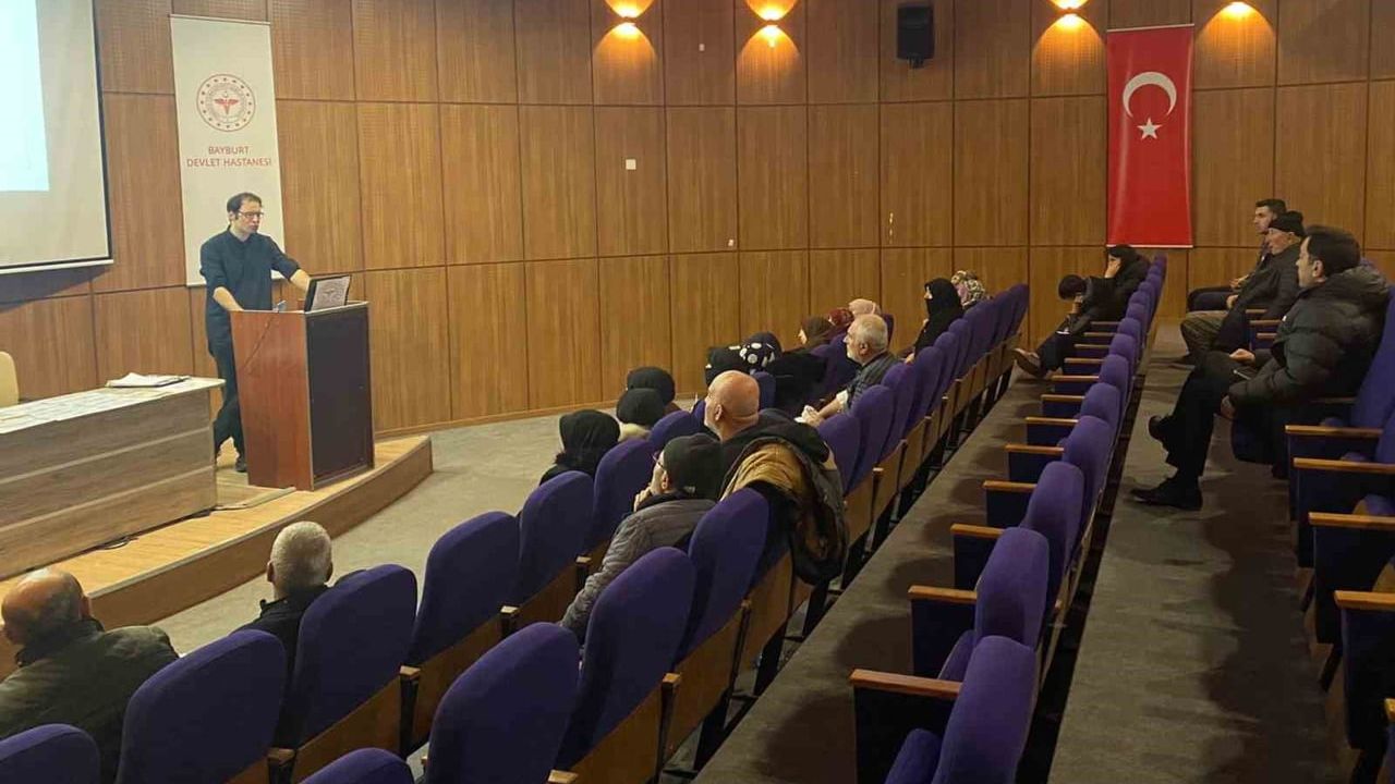Bayburt’ta Yılın Son Diyabet Okulu Eğitimi Tamamlandı