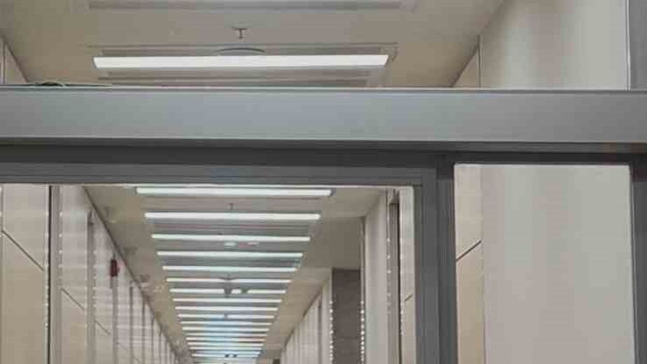 Berrak Tüzünataç Adliye’ye Geldi: Uyuşturucu Soruşturmasında İfade Verdi