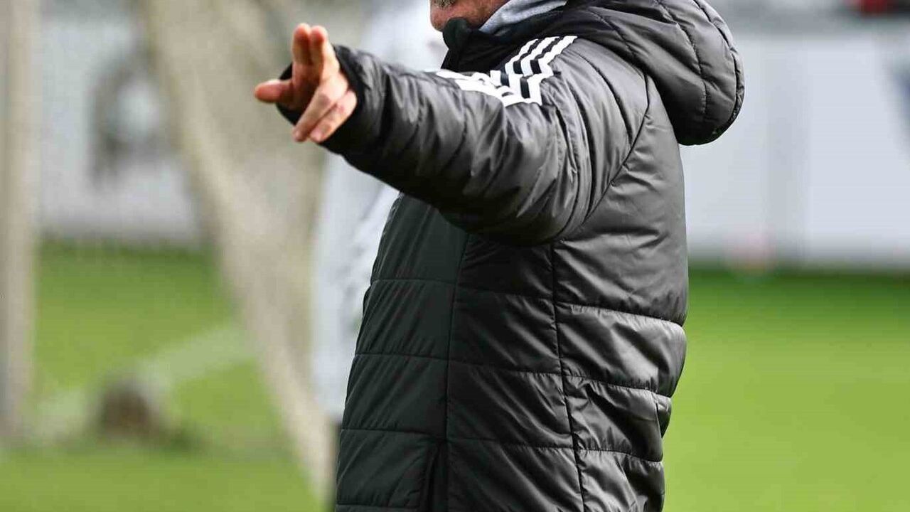 Beşiktaş, Trabzonspor Deplasmanı Öncesi Hazırlıklarını Tamamladı