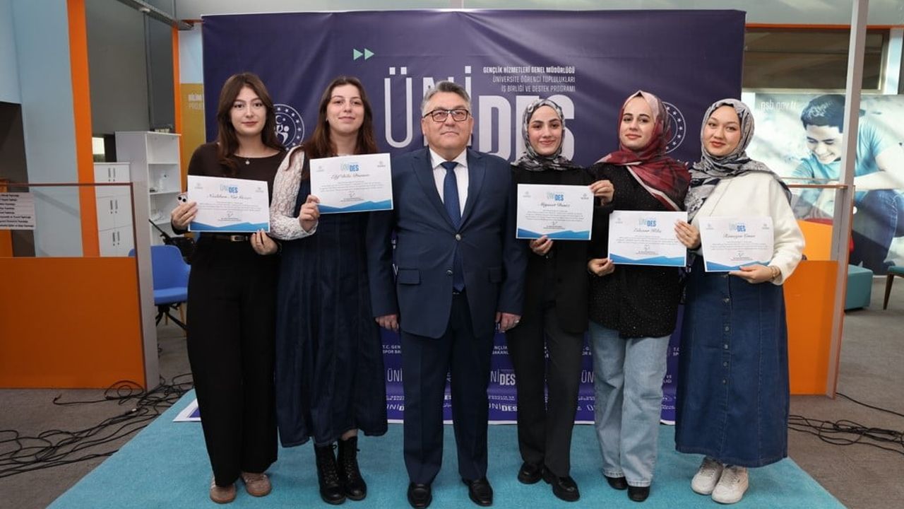 BEUN'de ÜNİDES Başarıları Sertifika Töreniyle Taçlandırıldı