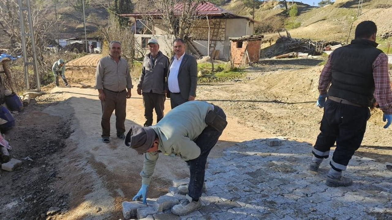 Beyağaç Belediyesi'nden Sazak Mahallesi'ne Güvenli Ulaşım: Üst Yapı ve Taş Döşeme