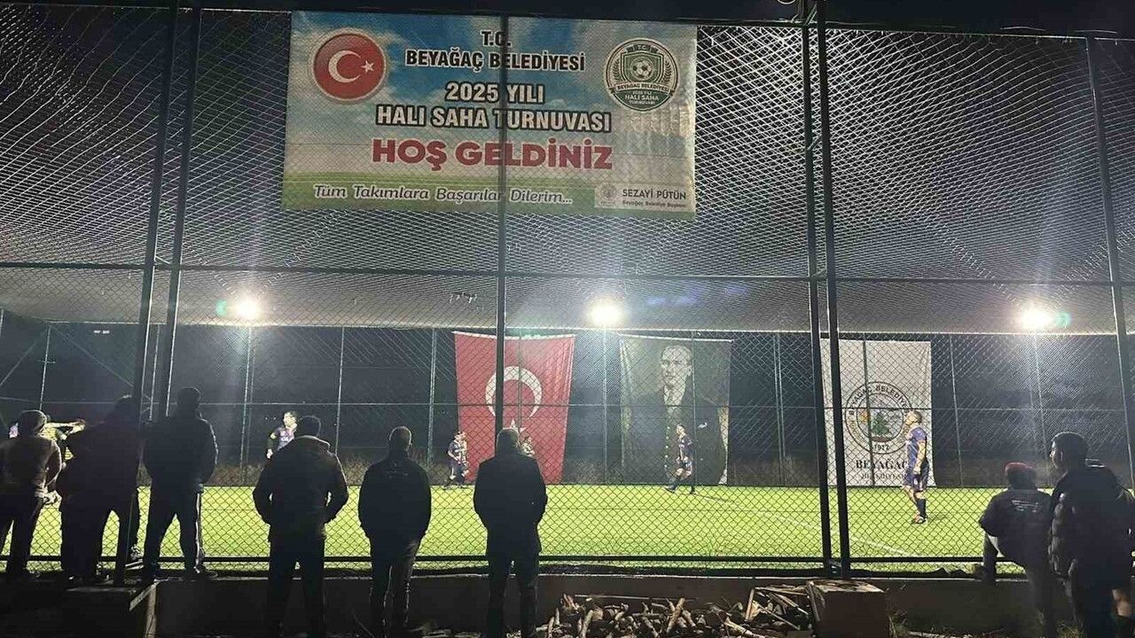 Beyağaç'ta 2025 Halı Saha Turnuvası Başladı