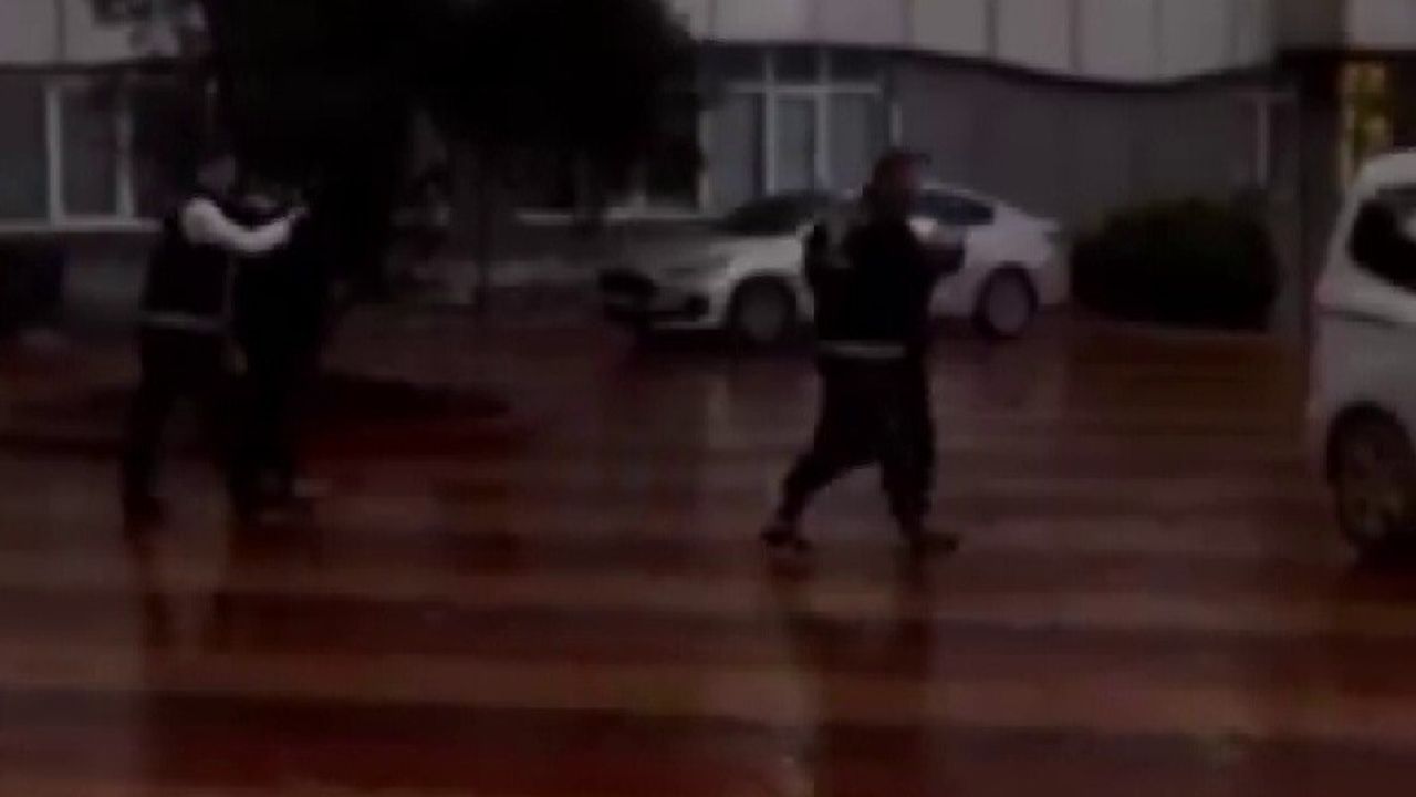 Beykoz'da durak camlarını Airsoft'la kıran 2 şüpheli yakalandı