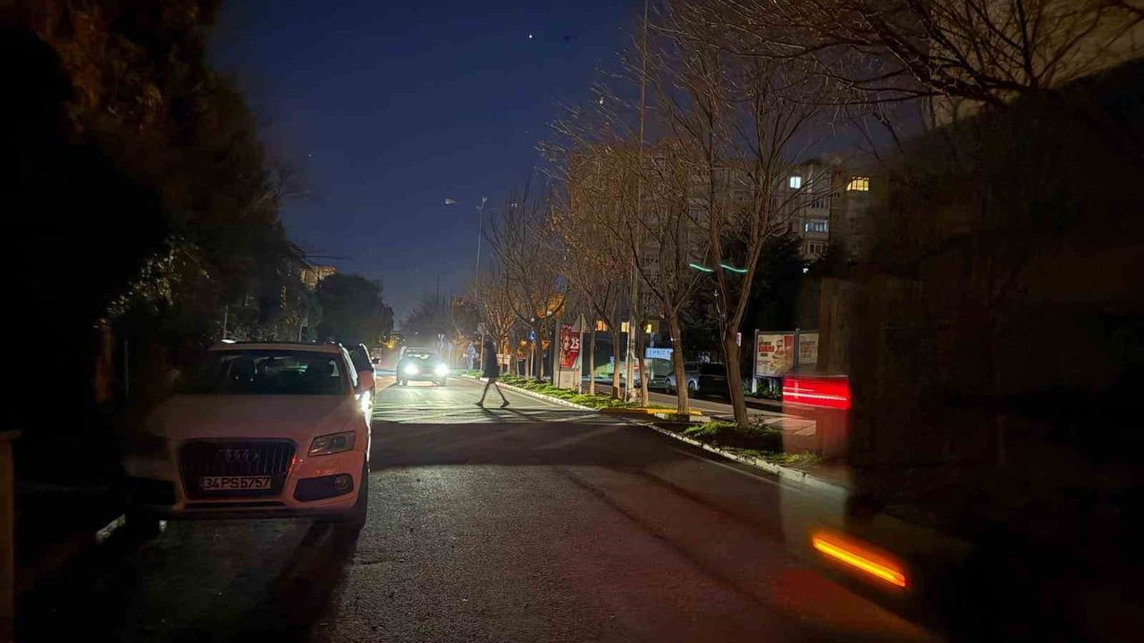 Beylikdüzü ve Avcılar'da Sokak Aydınlatmaları 20 Gündür Arızalı