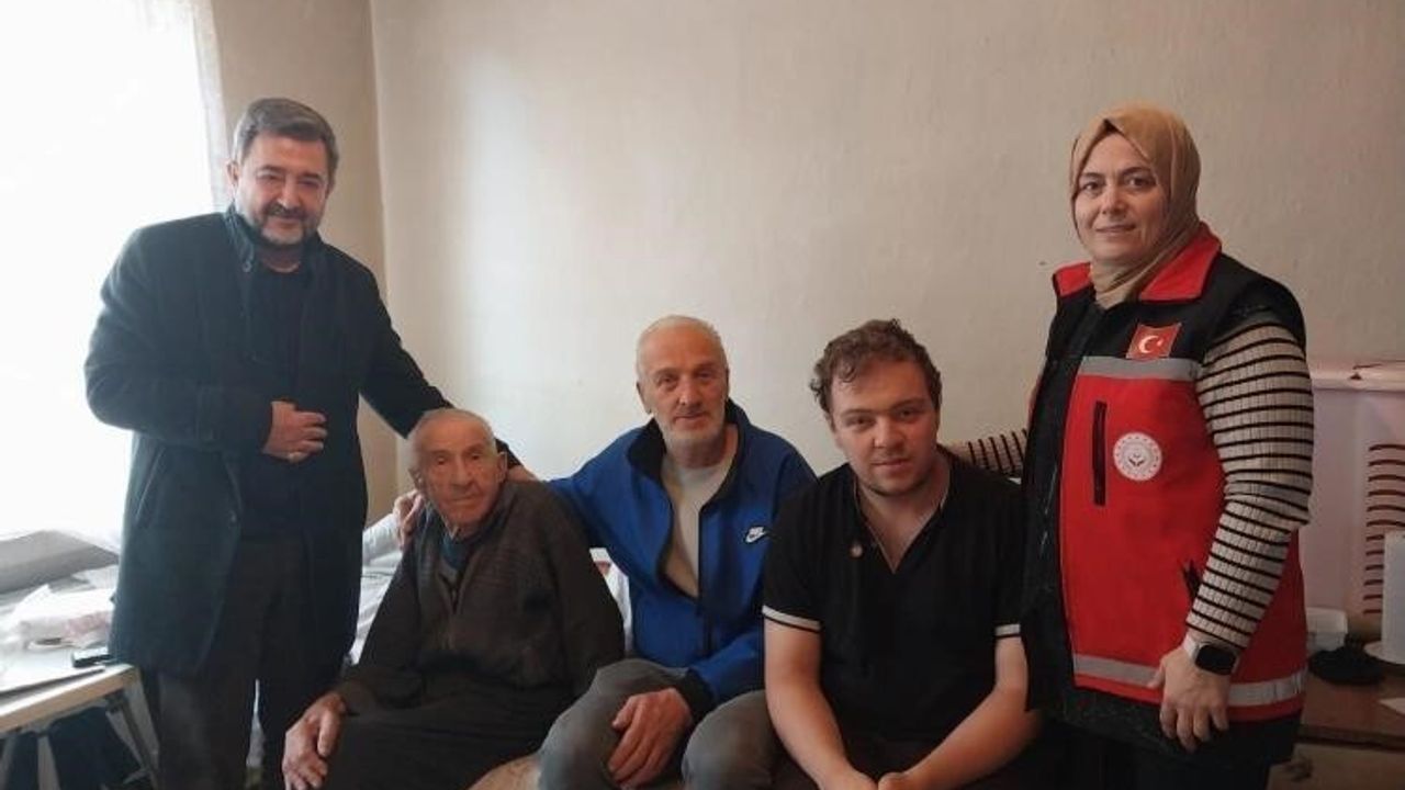 Bilecik’te 5 Kuşak Bir Arada: Hasgül Ailesine Sosyal Hizmet Ziyareti