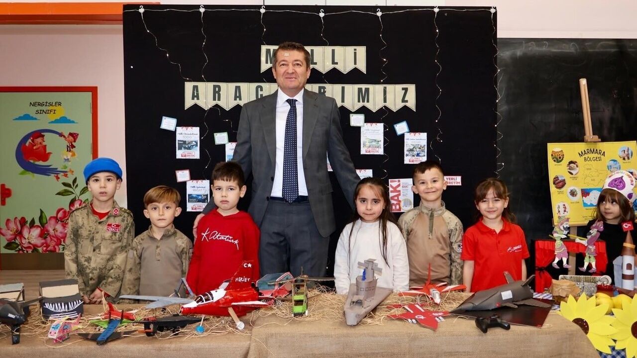 Bilecik'te Anaokullarında Tutum ve Türk Malları Haftası Coşkusu