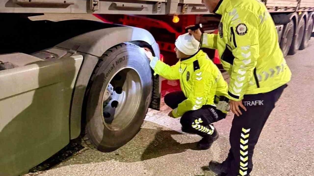 Bilecik'te Kış Lastiği Denetimleri Aralıksız Sürüyor