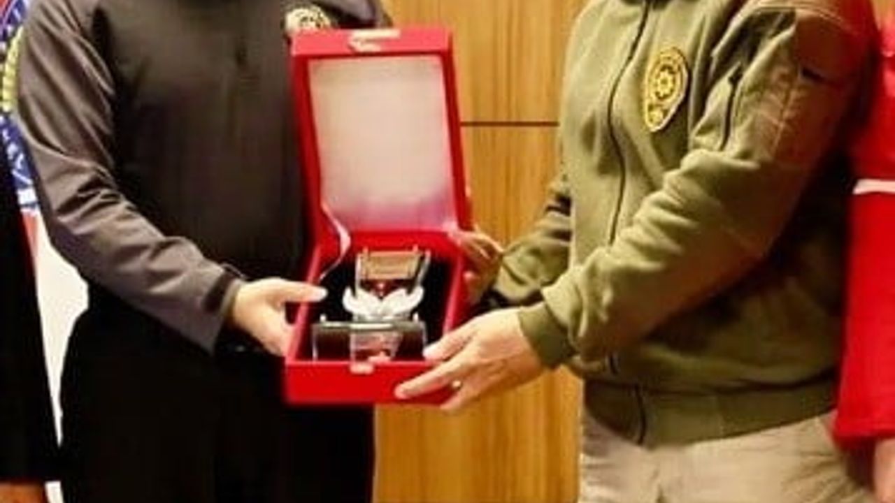 Bilecik'te Kızılay ve Emniyetten 53 Ünite Kan Bağışı