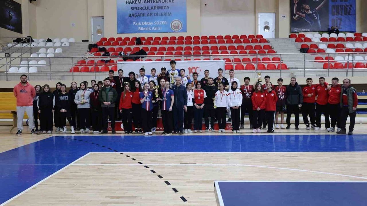 Bilecik'te Masa Tenisi Gençler İl Birinciliği Müsabakaları Sona Erdi