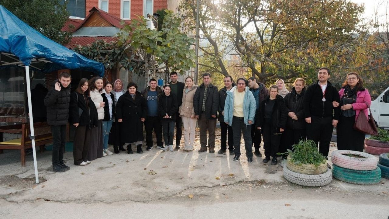 Bilecik’te Neslihan Kurt’tan Dünya Engelliler Günü Kahvaltı Desteği