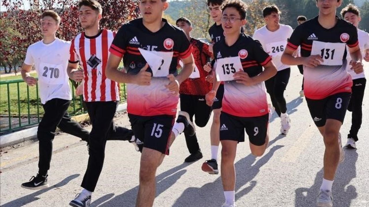 Bilecik’te Okul Sporları Kros İl Seçmeleri Tamamlandı