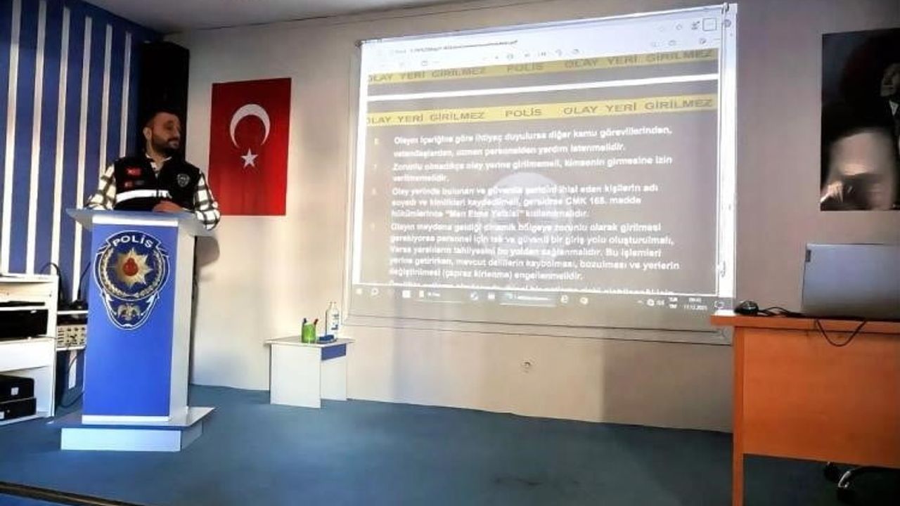 Bilecik'te polisler şüpheli paket ve olay yeri eğitimi aldı