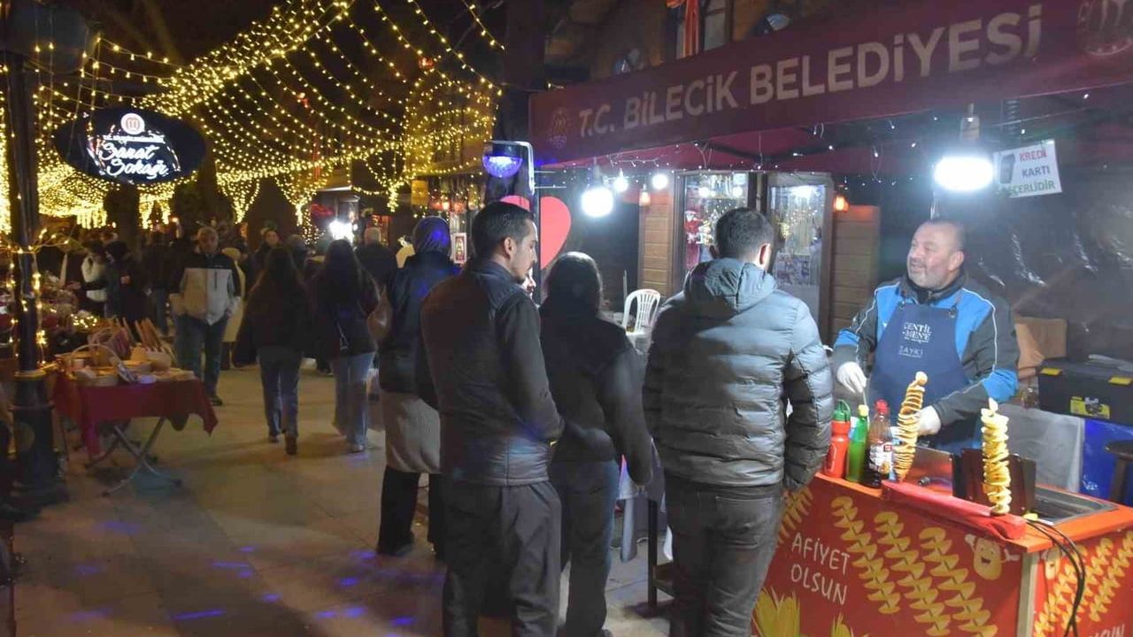 Bilecik'te Sanat Sokağı'na Yoğun İlgi