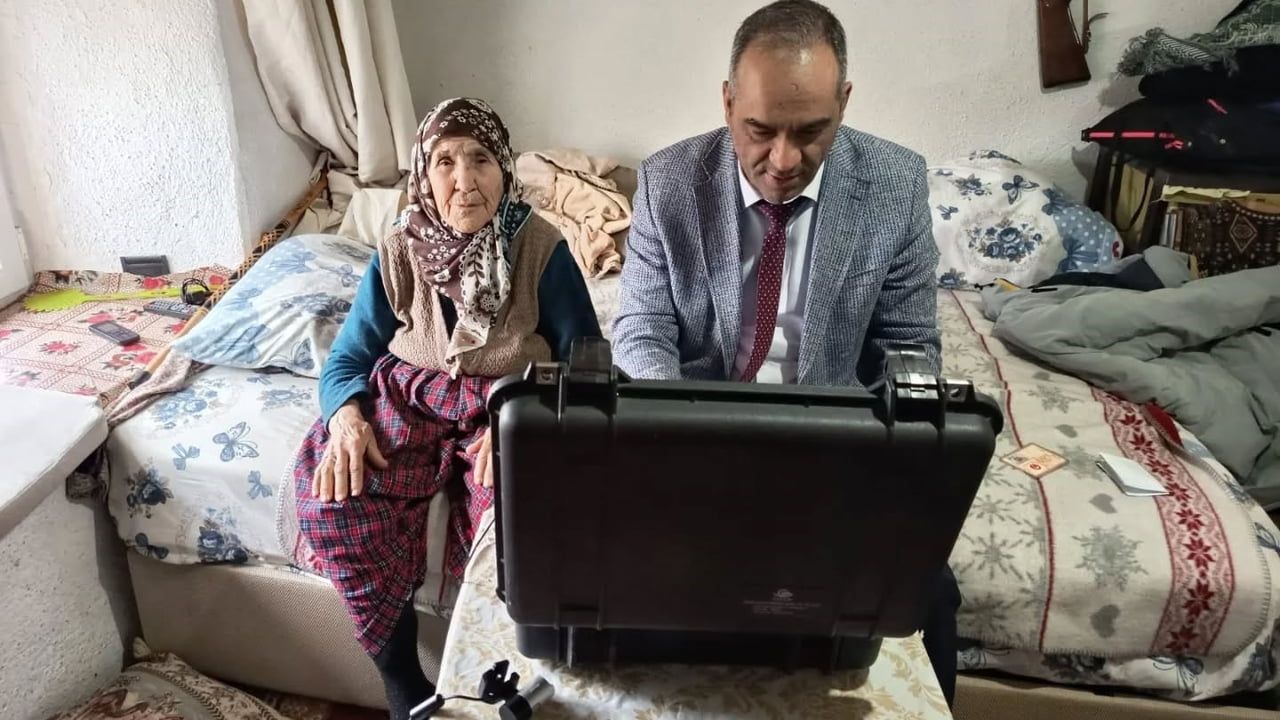 Bilecik Yenipazar'da Nüfus Hizmeti Kapıya Geldi