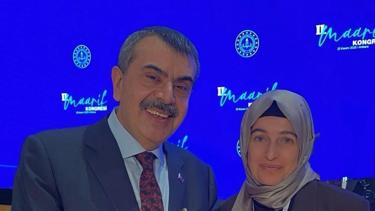 Bilgen Duran Erel, II. Maarif Kongresi'nde Sunum Yaptı