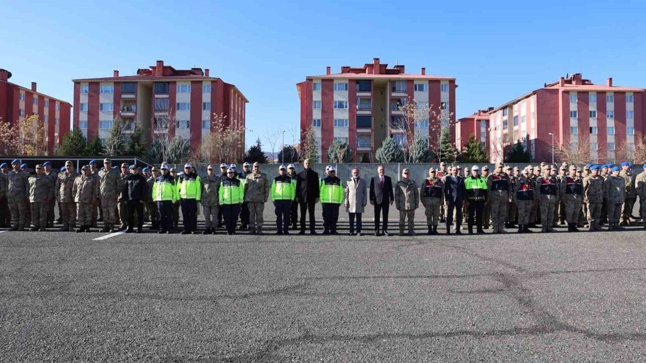 Bingöl'de Jandarmaya 105 Yeni Nesil Yaka Kamerası