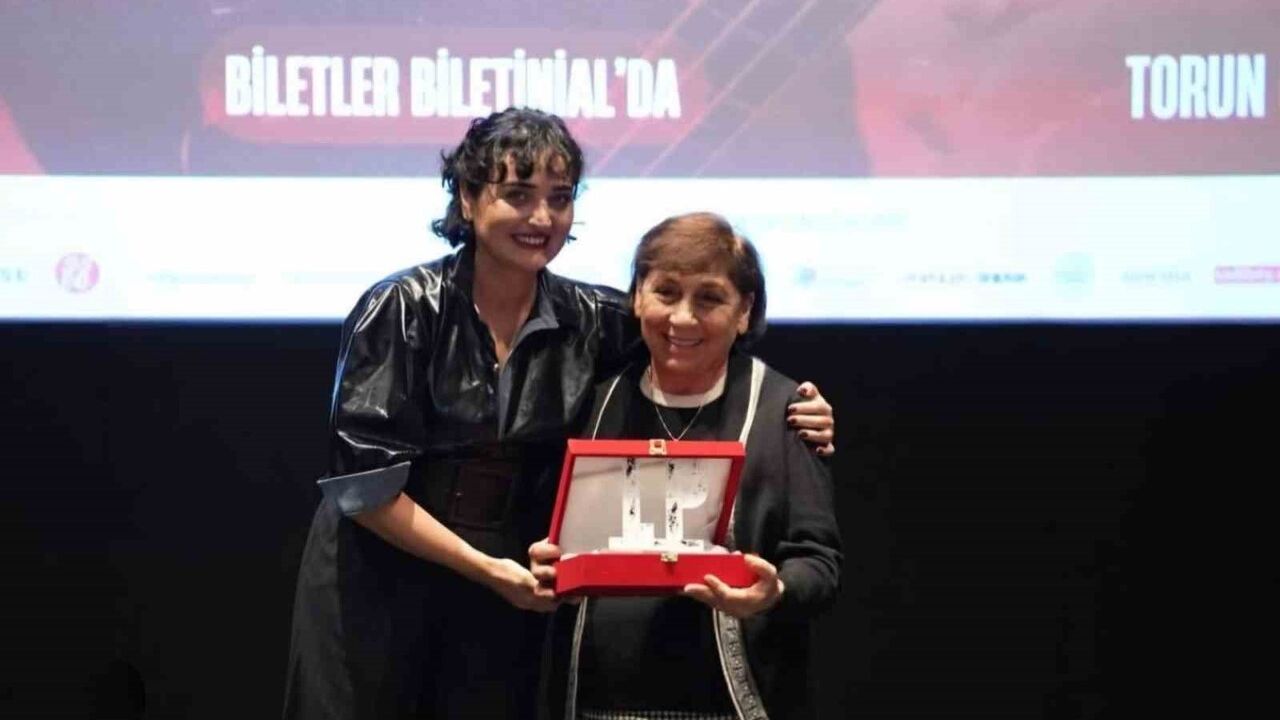 “Bir Orkestranın İzinde” Long Play'de En İyi Belgesel Film Ödülünü Kazandı