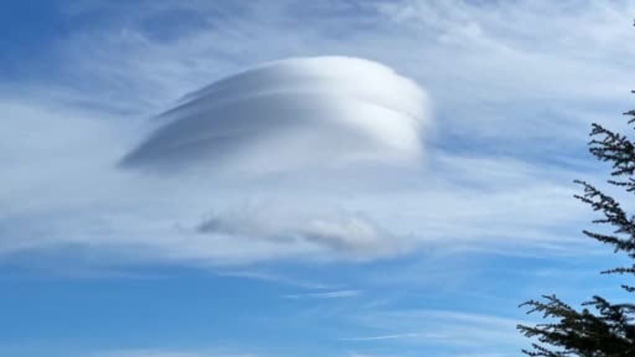 Bitlis semalarında mercek (lentiküler) bulutlar göze çarptı