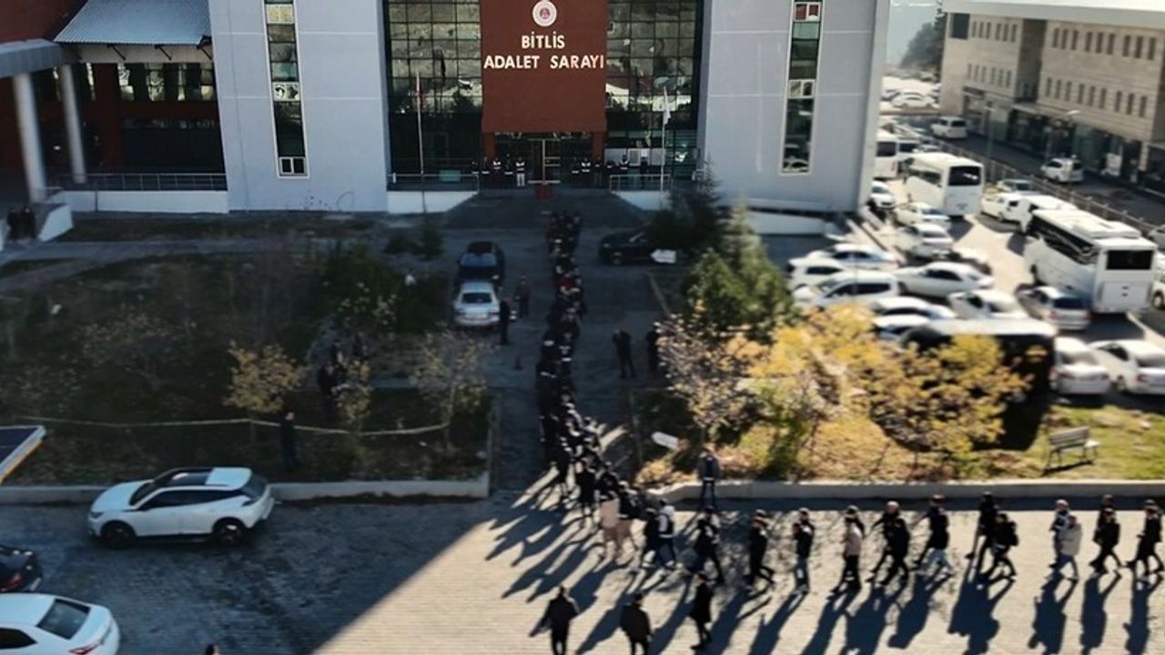 Bitlis'te Bahis Operasyonu: 46 Kişi Tutuklandı, 607 milyon 790 bin 575 TL Hacim Deşifre Edildi