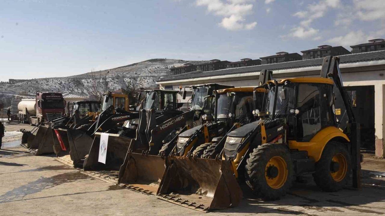 Bitlis’te Karla Mücadele Toplantısı — Ekipler Kışa Hazır