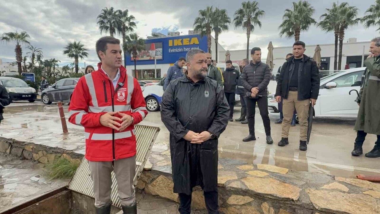 Bodrum'da Sel: Metrekareye 45 Kilogram Yağış Düştü