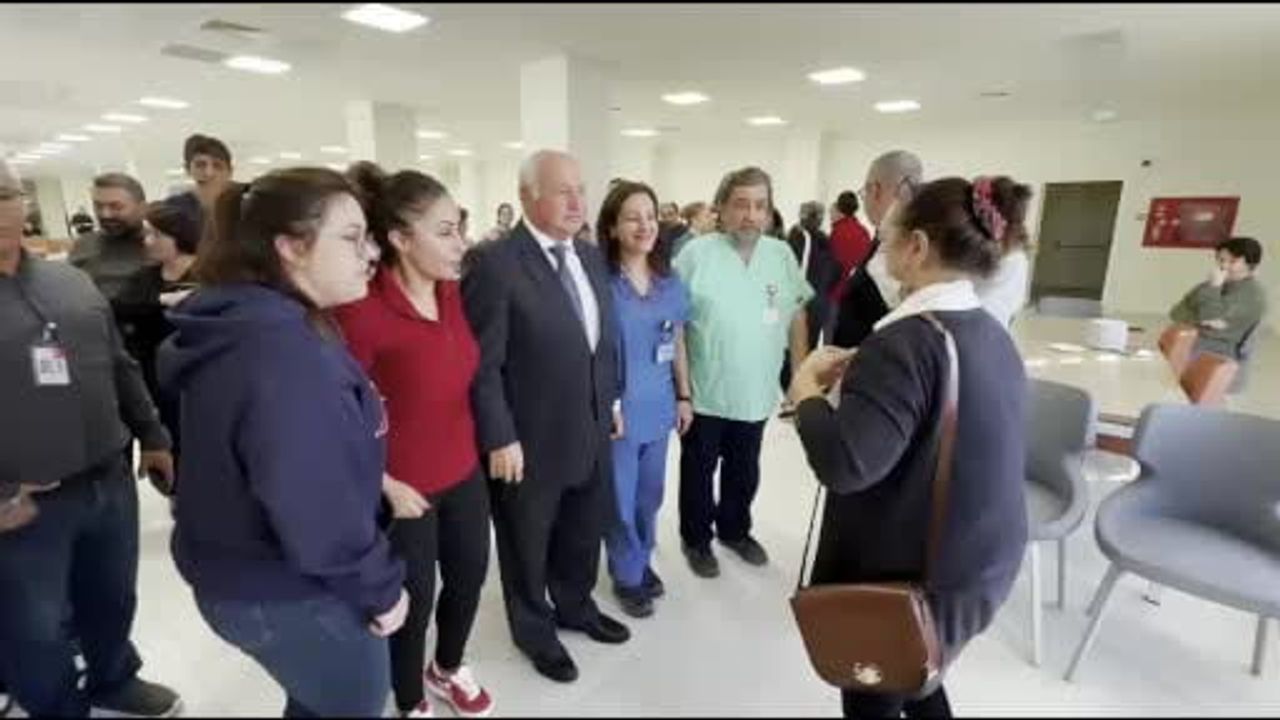 Bodrum Devlet Hastanesi'nde 34 Yıllık Genel Cerrah Metin Özer’e Duygusal Veda