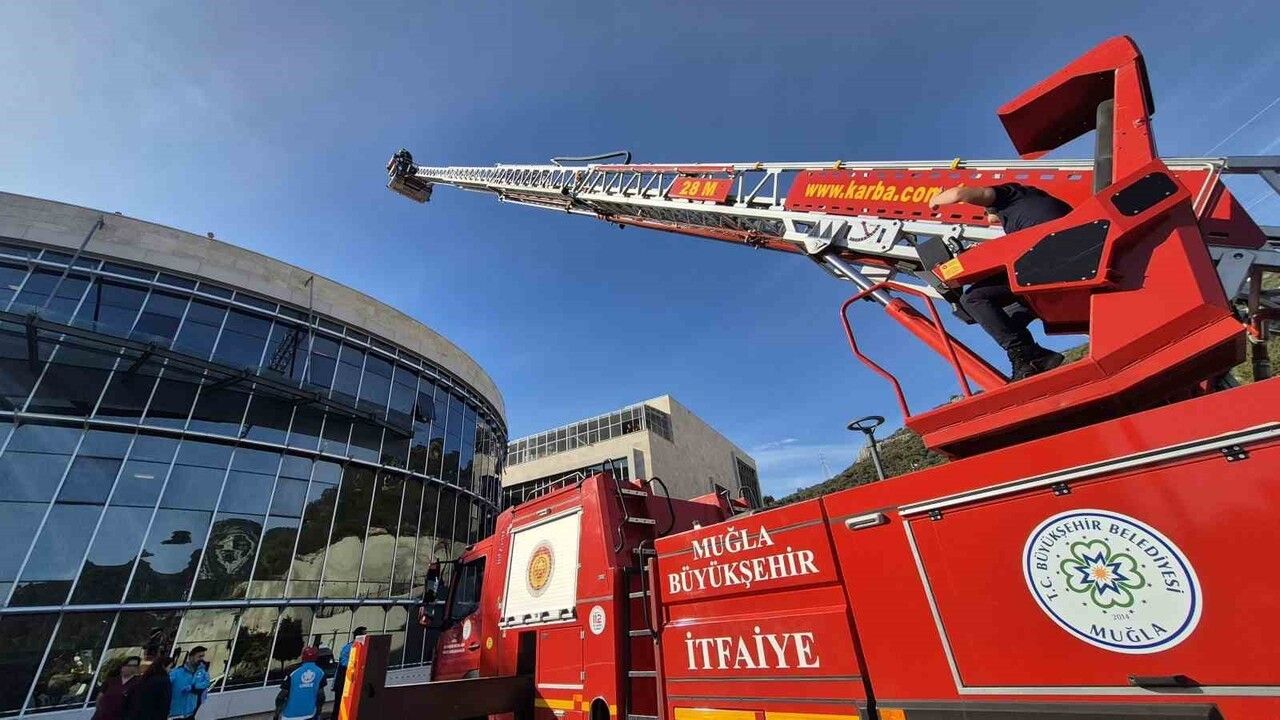 Bodrum Devlet Hastanesi'nde Deprem ve Yangın Tatbikatı