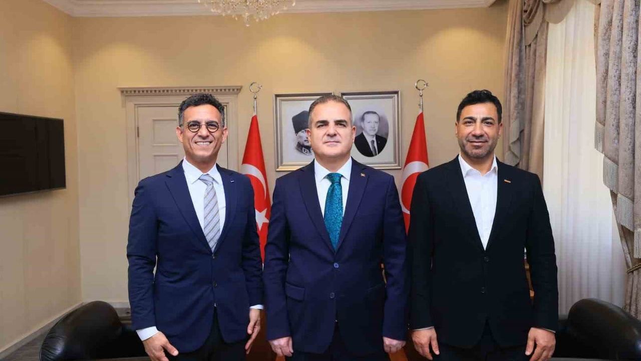 Bodrum Turizminin Geleceği Masaya Yatırıldı: TÜRSAB ve Otelciler Valilikte