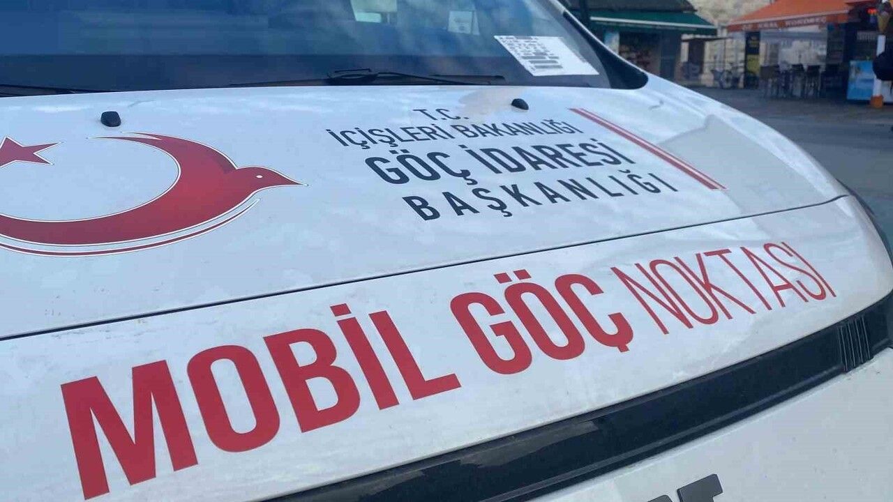 Bolu'da İzzet Baysal Caddesi'nde Kaçak Göçmen Uygulaması