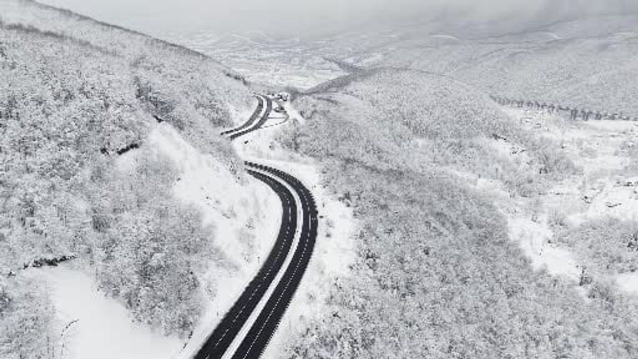 Bolu Dağı'nda Ulaşım Normalleşti — Kar Çalışmalarıyla Trafik Açıldı