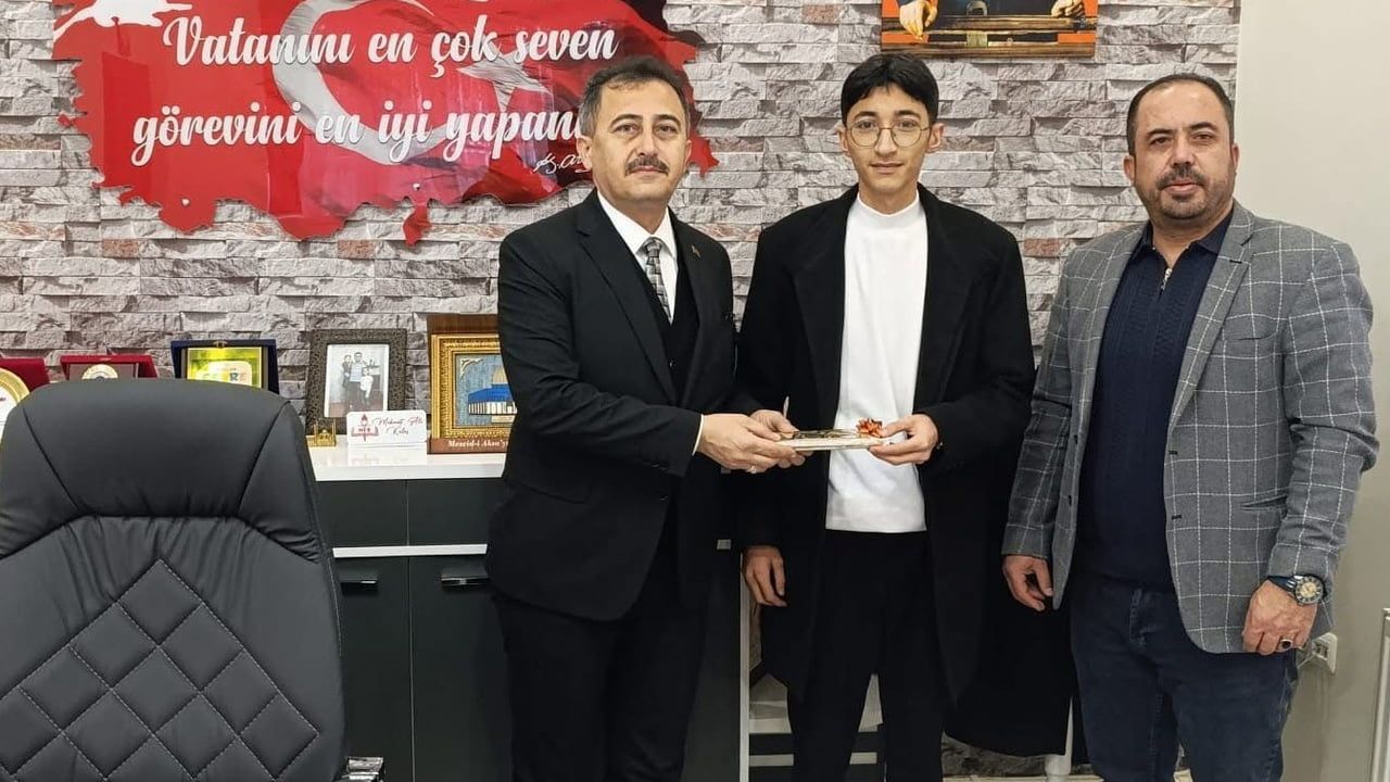 Bolvadinli Genç Hatip Ali Çırak Bölge Yarışmasında İkinci Oldu