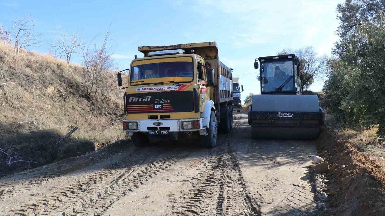 Bozdoğan Belediyesi'nden Zeytin Hasadına Destek: Seki'de Yol Çalışmaları