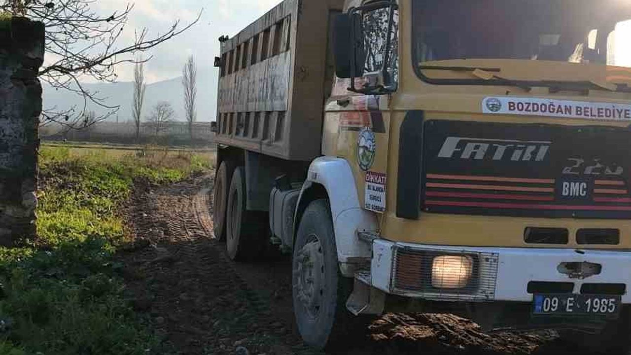 Bozdoğan’da Ova Yolları Yenileniyor — Üreticilere Güvenli Ulaşım