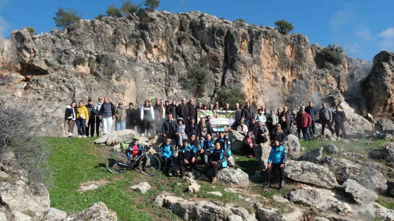 Buharkent'te 28. Geleneksel Doğa Yürüyüşü Karura Harabeleri'ne Uzandı