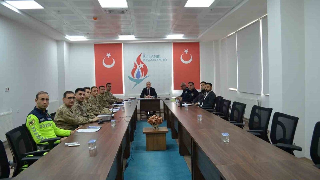 Bulanık’ta Aylık Güvenlik ve Asayiş Toplantısı