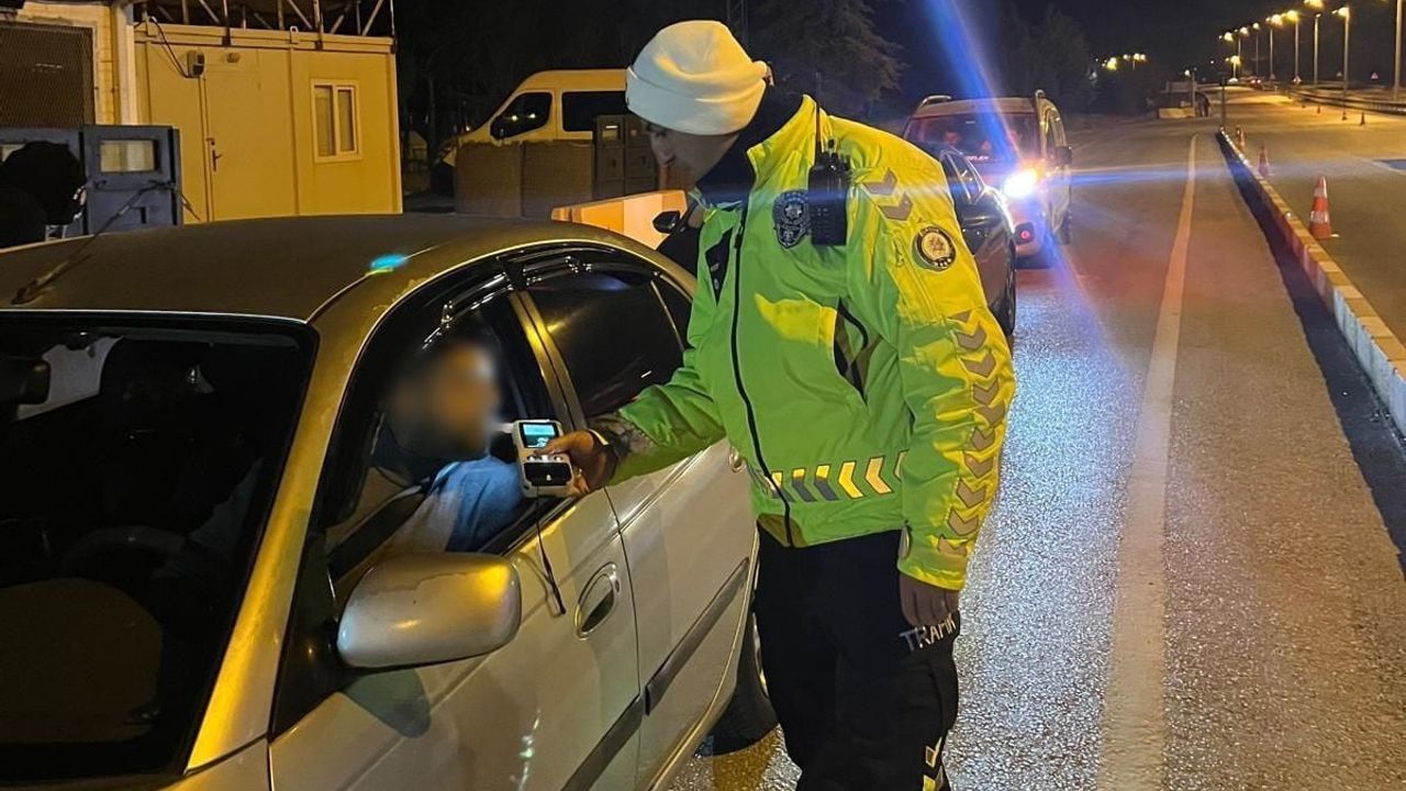 Burdur’da 35 Araç Trafikten Men Edildi — 4 Sürücünün Ehliyetine Al Konuldu