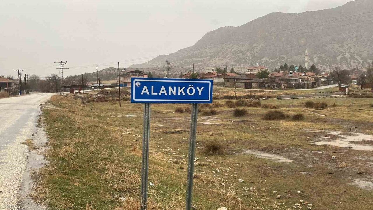 Burdur'da DSİ Kepçesi Çalındı: Define Arandığı İddiası Takip Cihazıyla Ortaya Çıktı