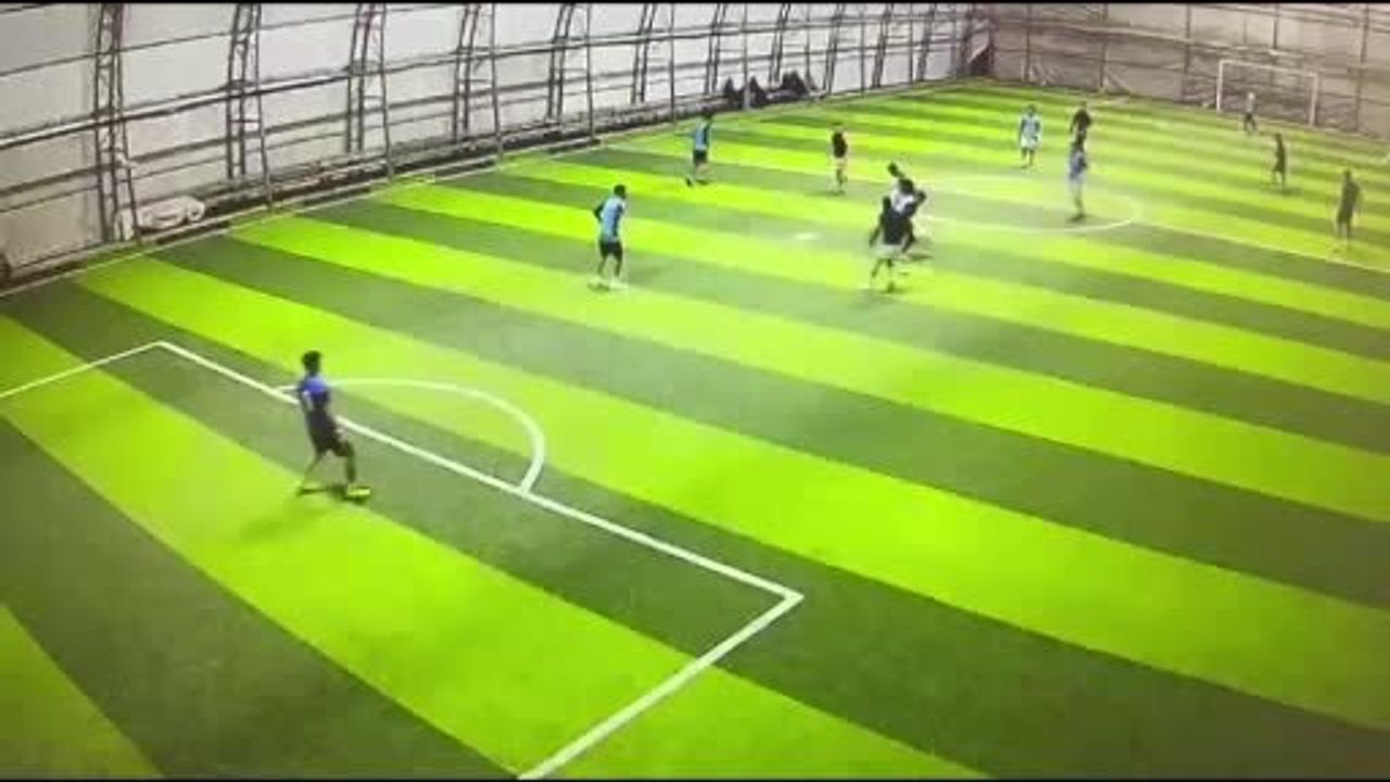 Burdur'da Halı Sahada Kavga: 2 Kişi Tutuklandı, Yaralı Genç Yoğun Bakımda