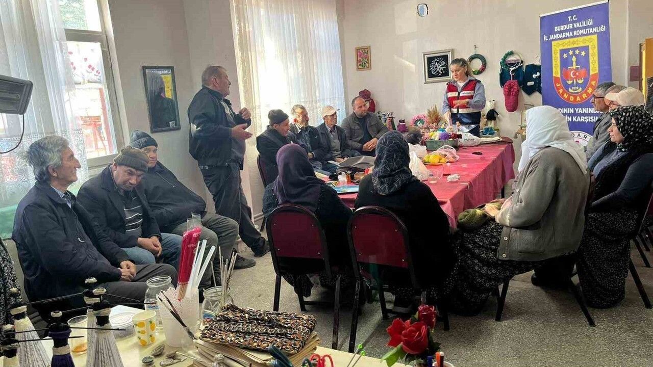 Burdur'da Jandarma 50 Kişiye Farkındalık Eğitimi Verdi