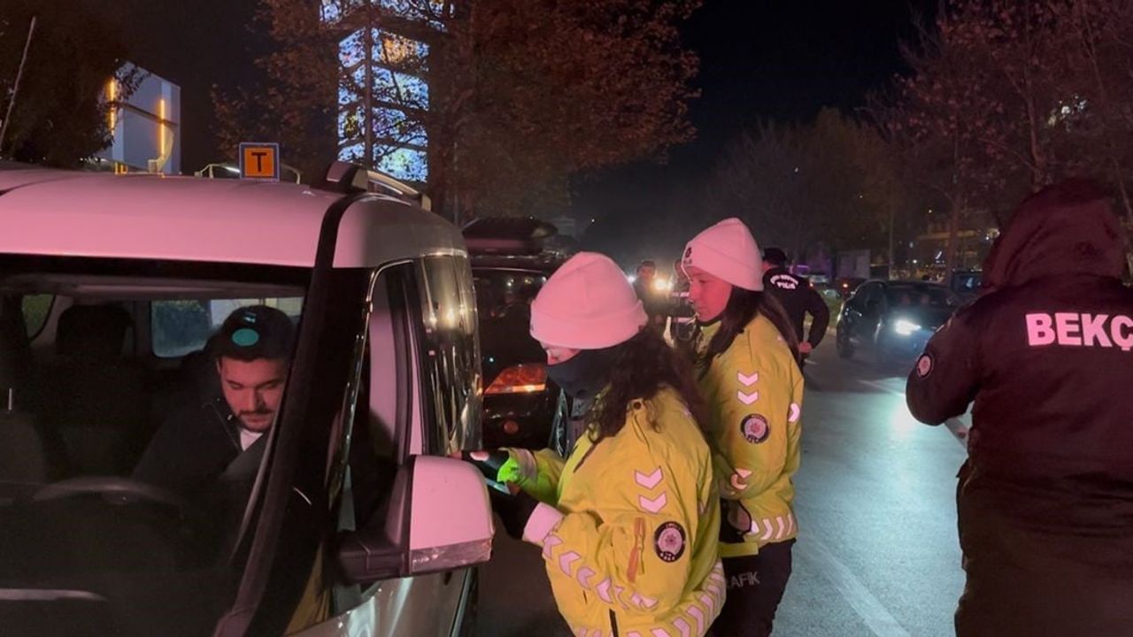 Bursa'da Asayiş Uygulamaları: Ruhsatsız Silah ve Kumar Malzemeleri Ele Geçirildi