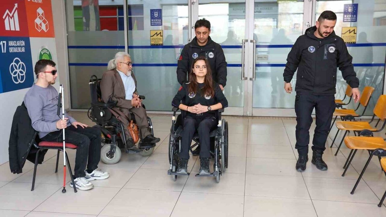 Bursa'da BAM: Engellilere Yönelik Afet Tahliye Eğitimi