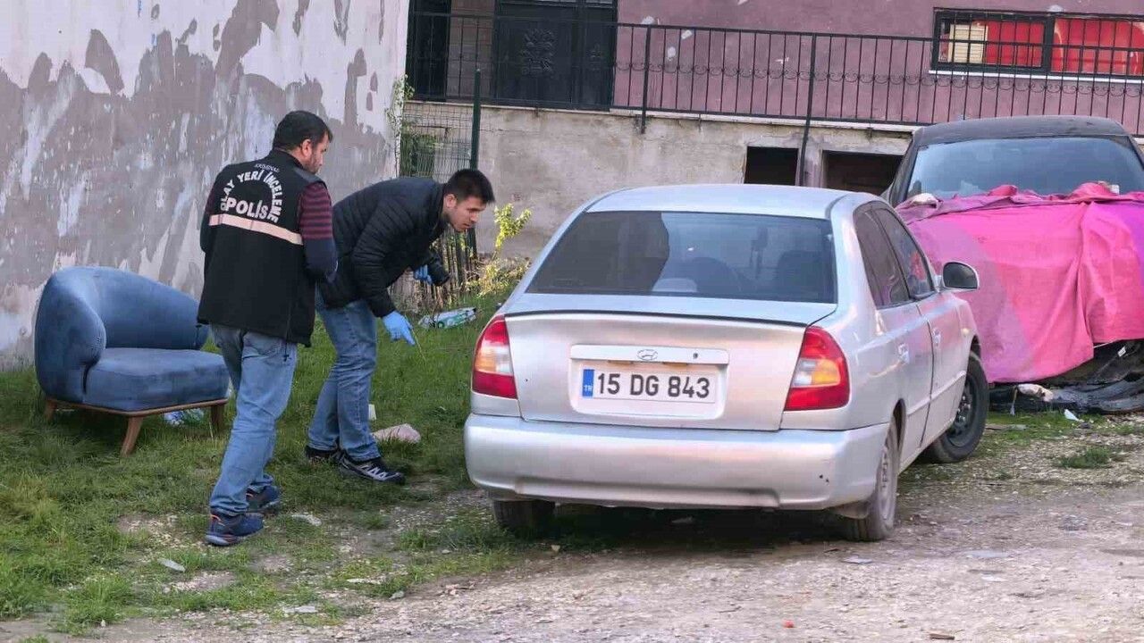 Bursa’da Emanet Araca Kurşun Şoku: 6 Mermi İsabet Etti