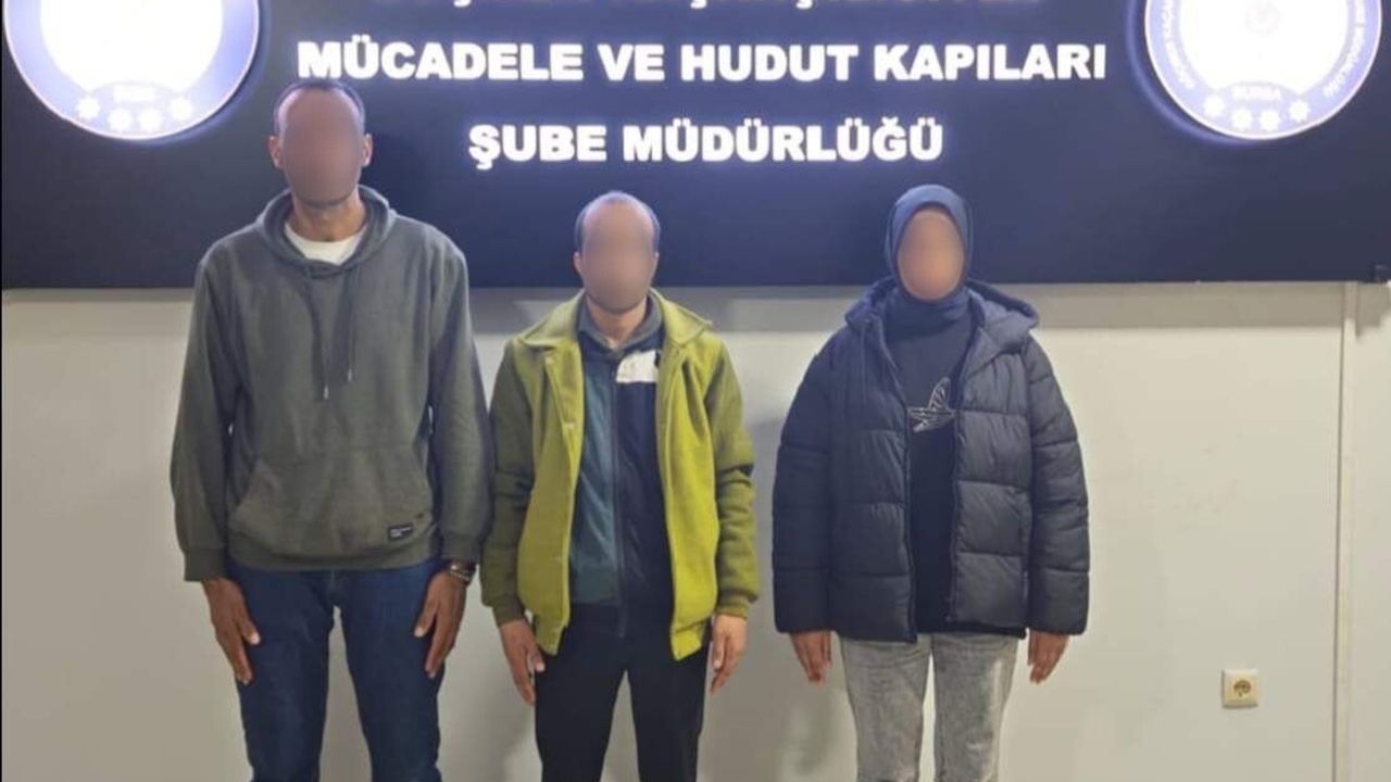 Bursa'da Kaçakçılık Operasyonu: 8 Kaçak Göçmen Yakalandı, Organizatörler Gözaltında