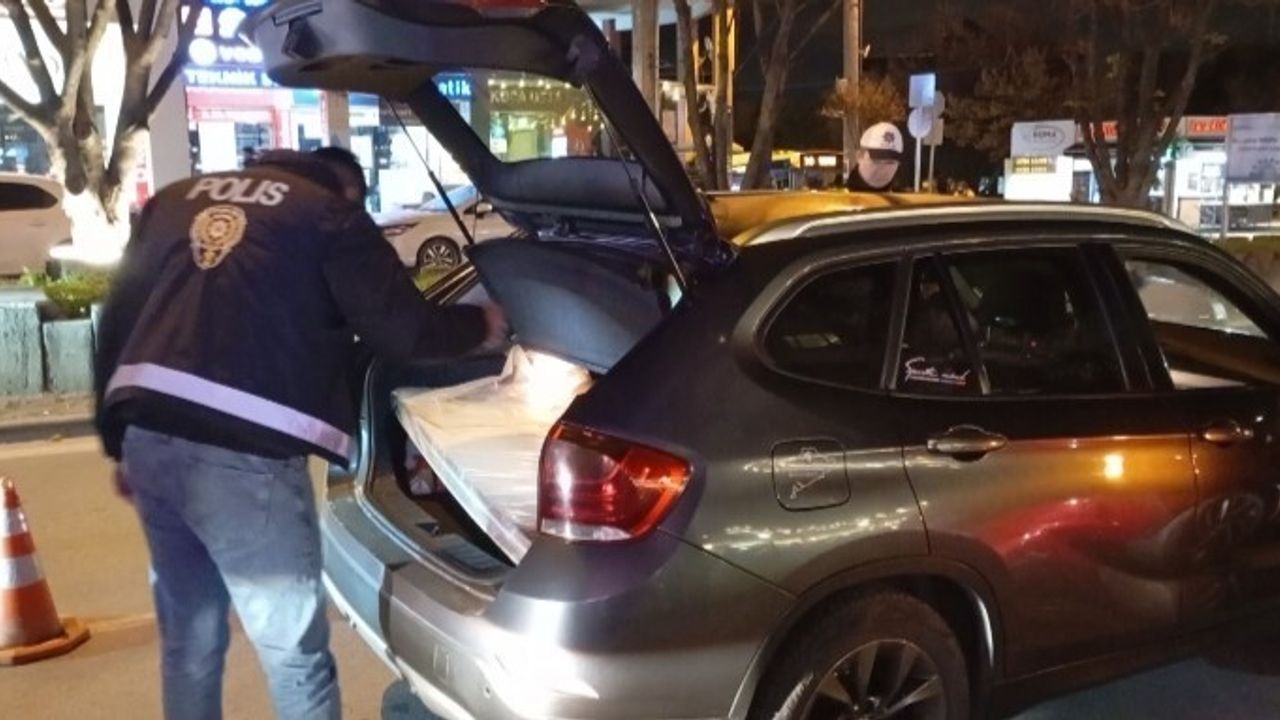 Bursa’da Yılbaşı Öncesi Asayiş ve Trafik Denetimi: 141 bin 698 TL Ceza, 5 Aranan Yakalandı