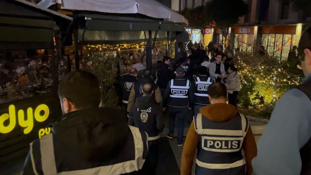 Bursa’da Yılbaşı Öncesi Polis Uygulaması: 16 Aranan Yakalandı, 258.916 TL Ceza
