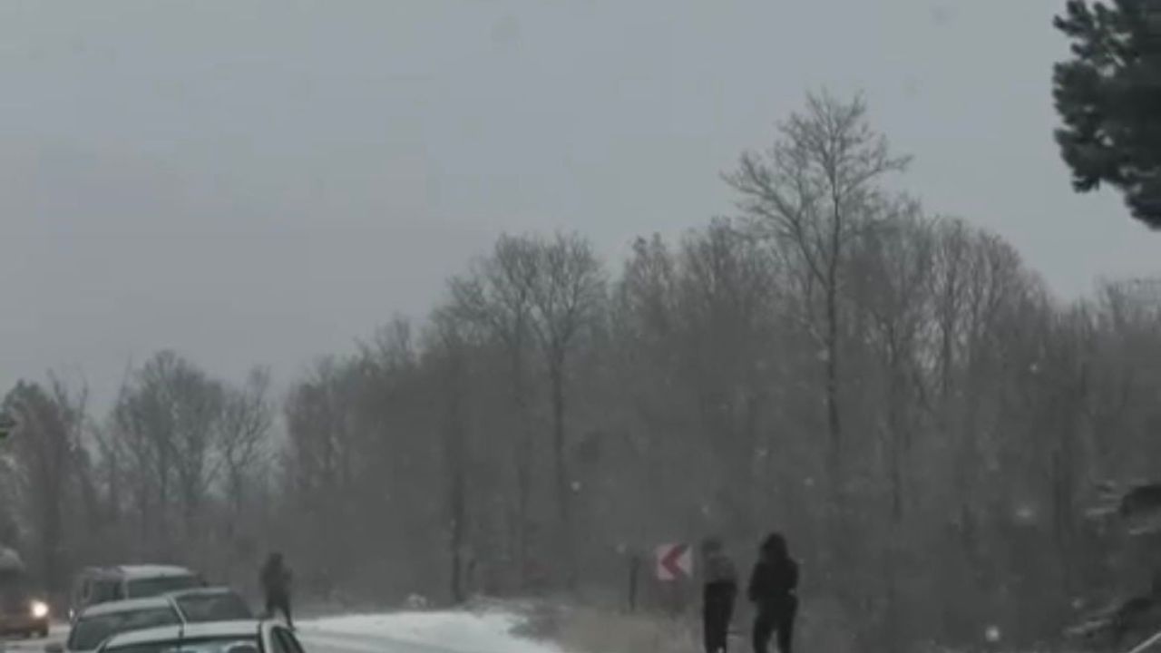 Bursa'da Yoğun Kar: Orhaneli‑Büyükorhan ve İnegöl Yolları Kapandı