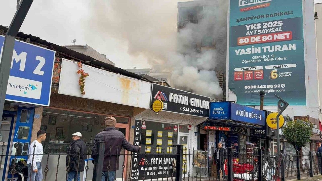 Bursa Gemlik'te Pide İmalathanesinde Yangın Kontrol Altına Alındı